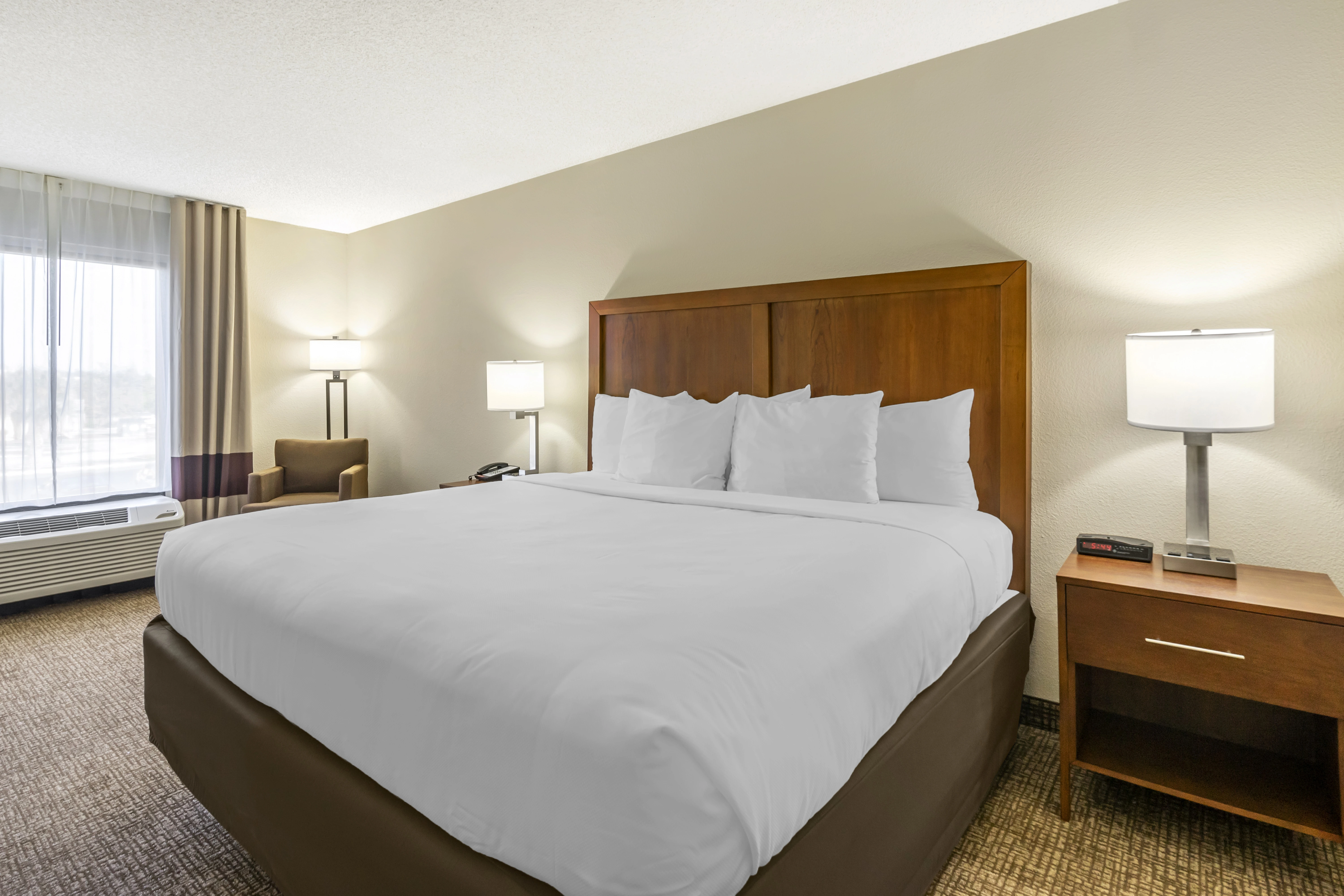 ComfortInn Room1